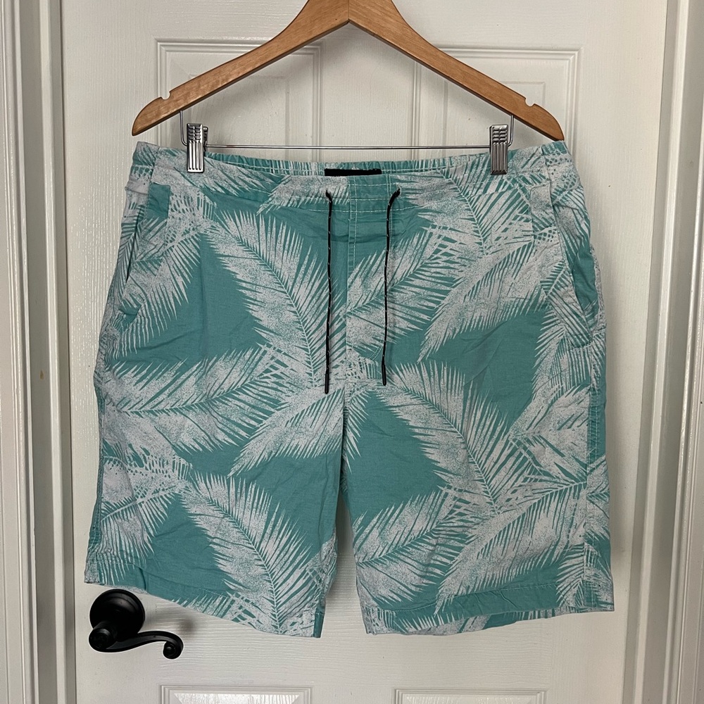 AE Men’s Flex Shorts